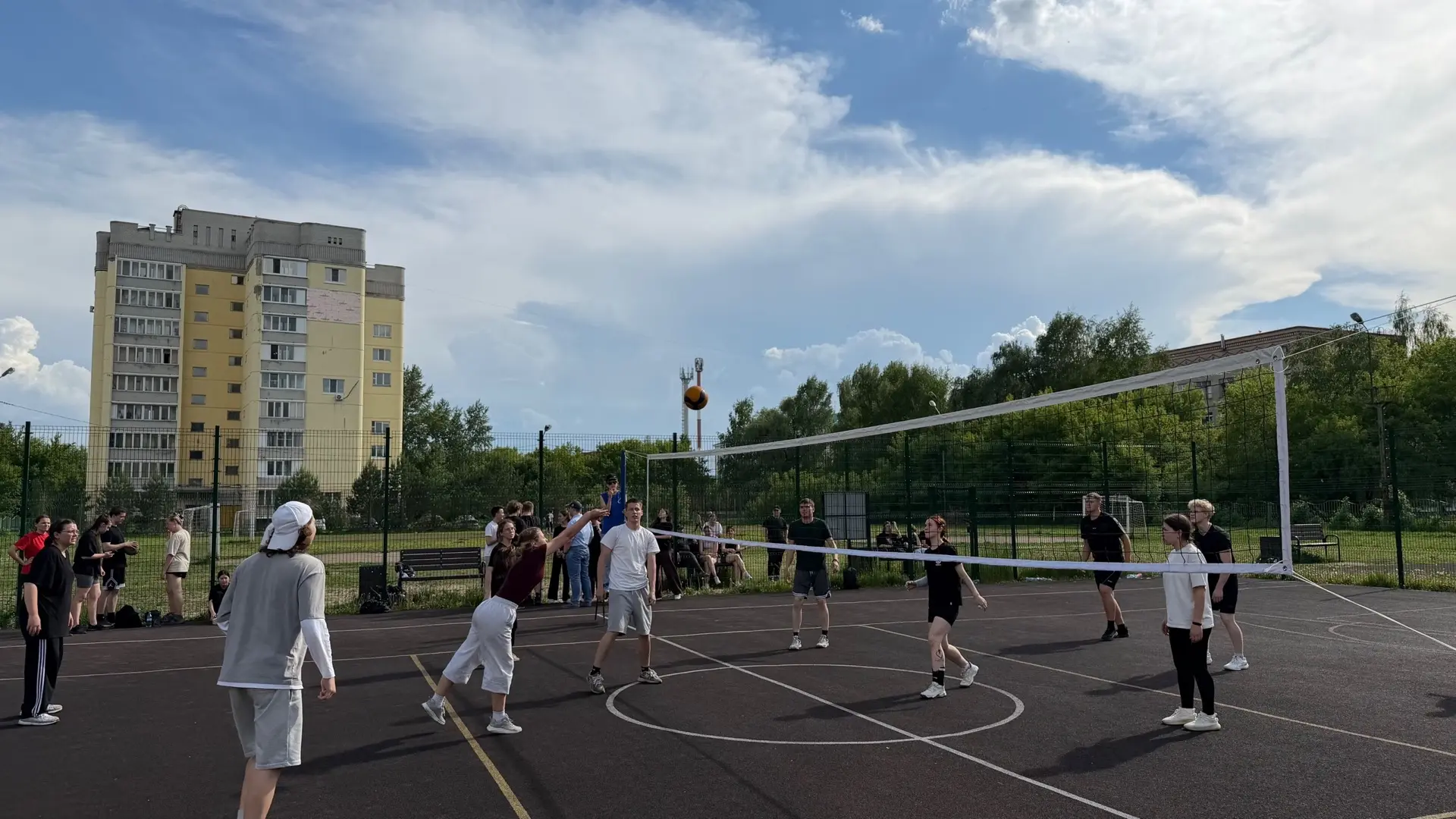 🏐10-й юбилейный турнир по волейболу среди преподавателей и студентов колледжа