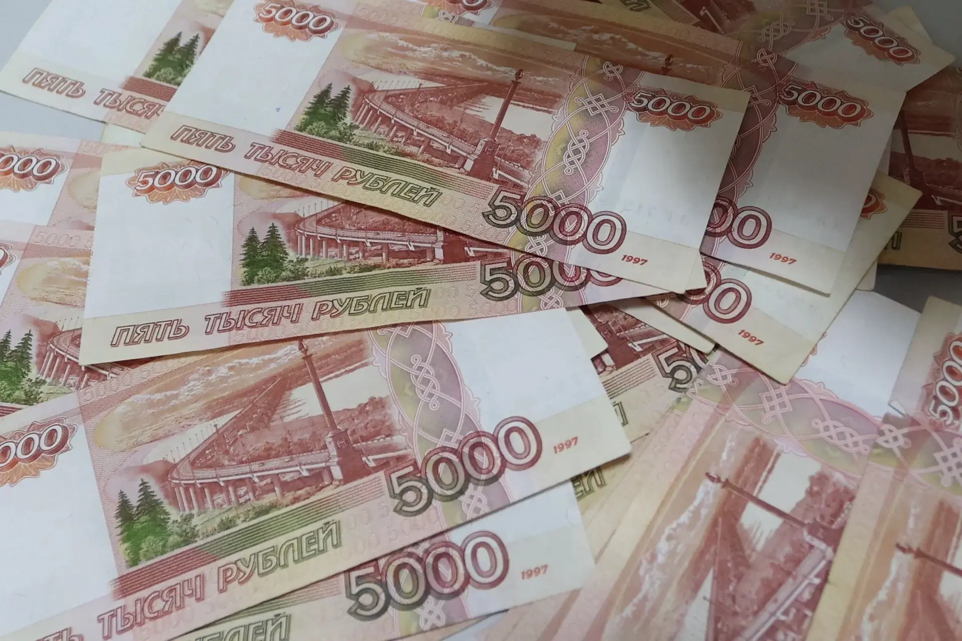 💸 Средняя зарплата в Татарстане достигла почти 100 тысяч рублей