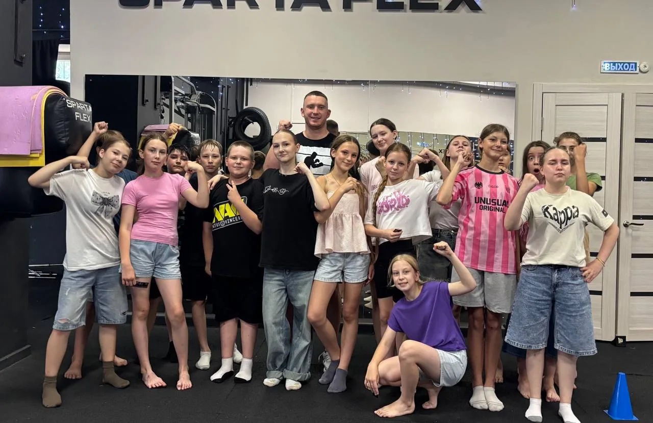 Вчера 5 отряд посетил секцию бокса «Sparta Flex»! 

Ребята получили массу положительных эмоций и зар