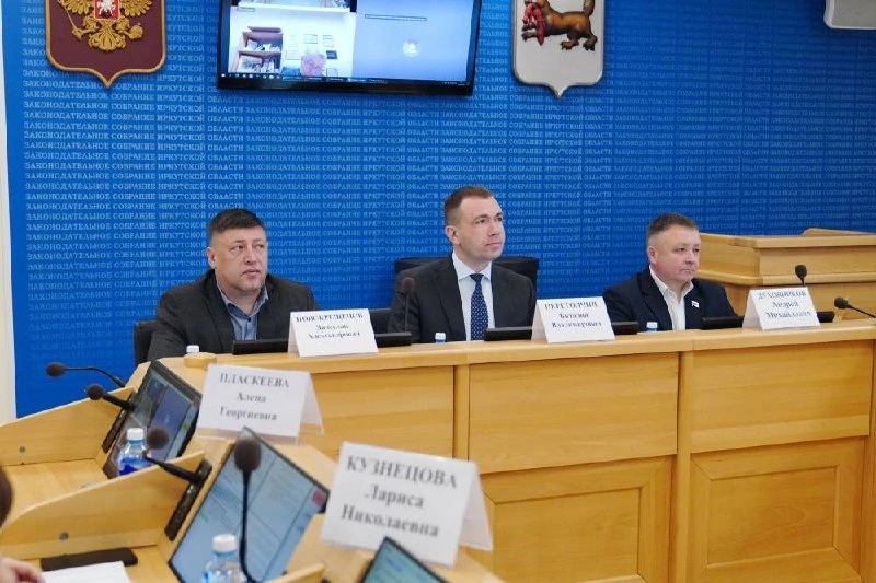 В Иркутской области запретят использовать ИИ‑изображения людей в предвыборной агитации

Вопрос был р