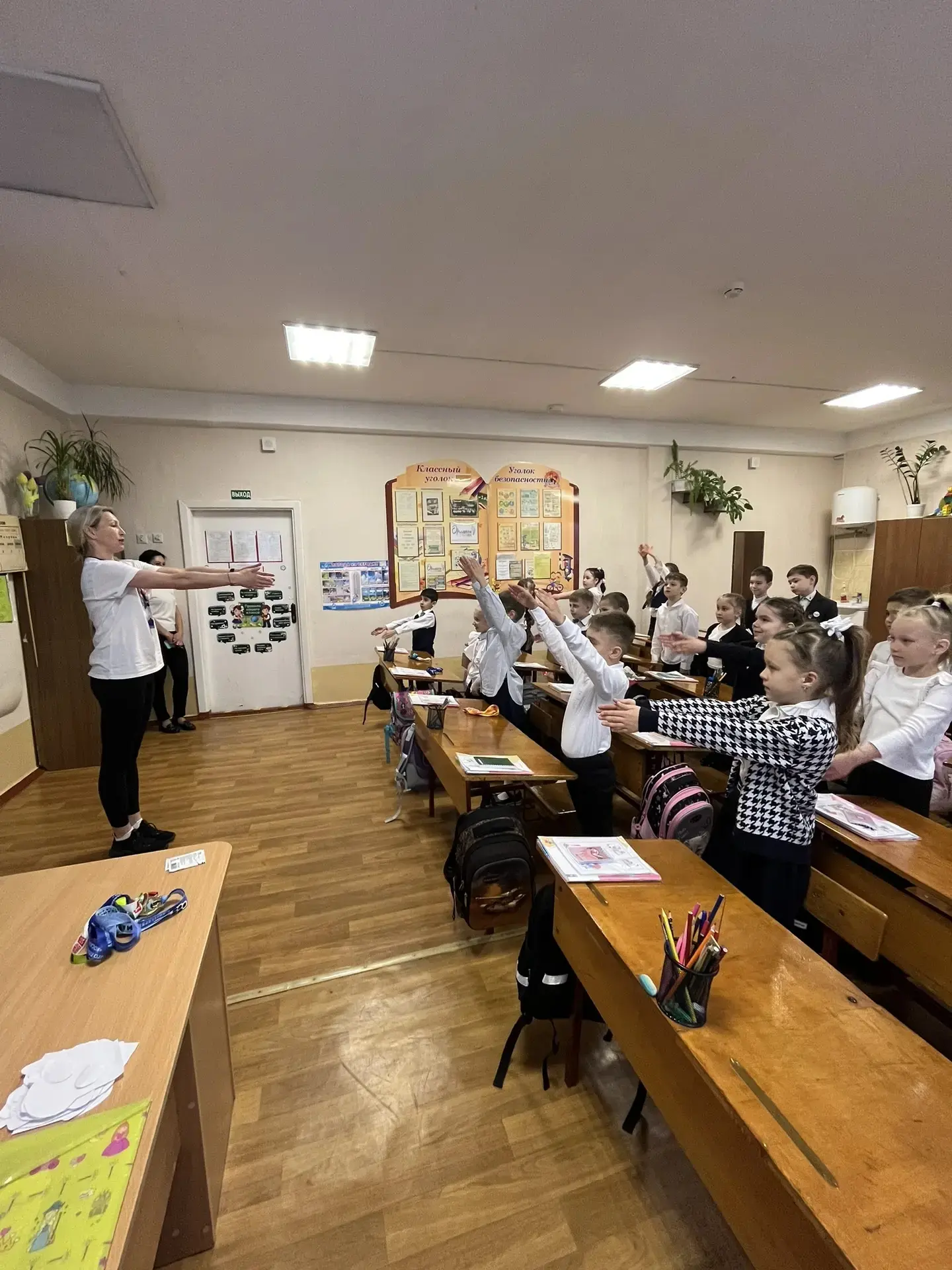🏊 Школа отметила День здоровья увлекательным мастер-классом по плаванию!  Опытом и секретами мастерс