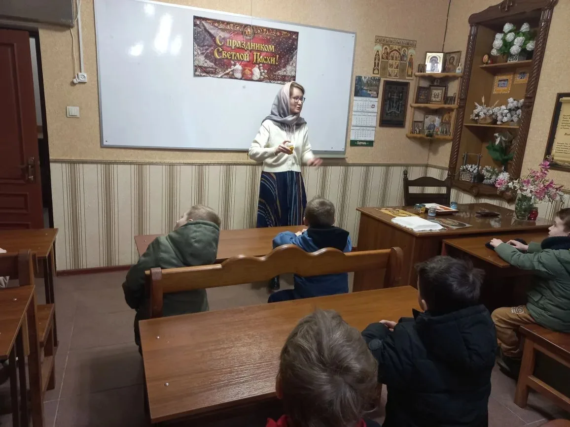 В рамках духовно-нравственного воспитания воспитанники подготовительной группы «Почемучки» совершили