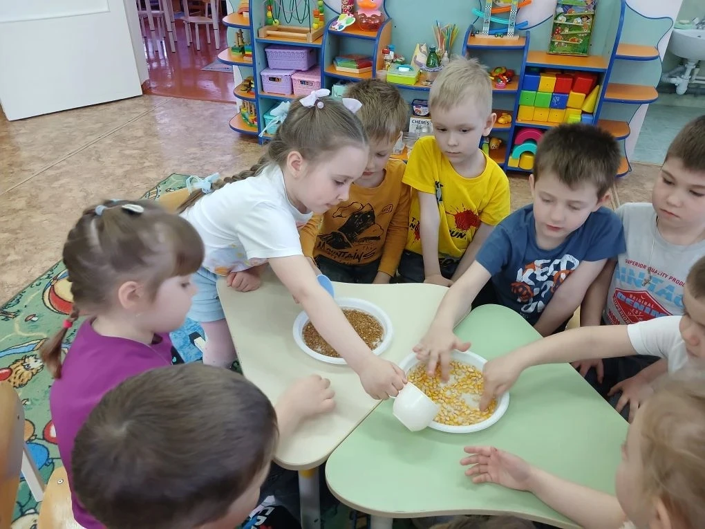 Сегодня ребята группы "Лучики Кубани" занимались исследовательской деятельностью. Ребят...