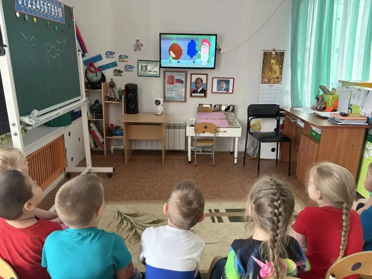 Наши ребята продолжают знакомиться с увлекательными и очень интересными мультфильмами В...