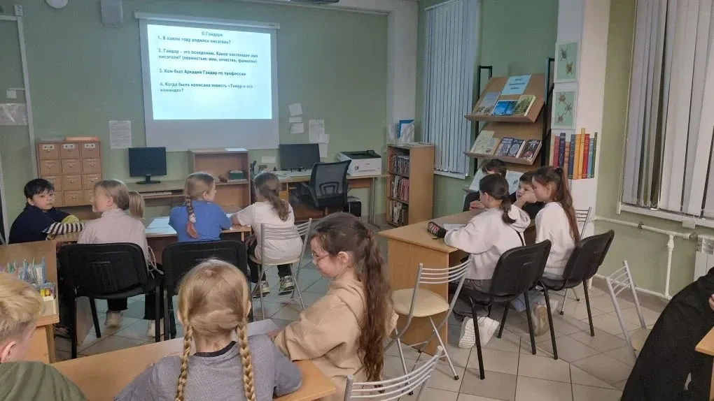 26 марта в библиотеке ГБОУ школы № 578 проводилась литературно-познавательная игра по мотивам повест
