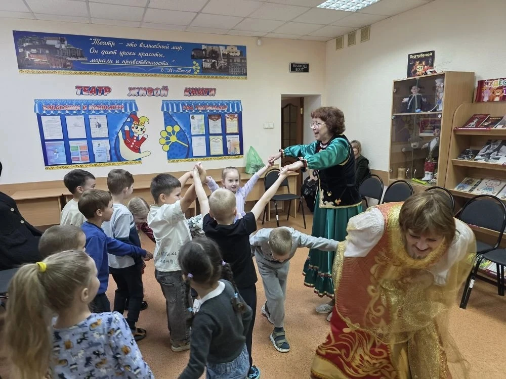 День 1️⃣. Китап-байрам в детских библиотеках Уфы. «Дружба народов в сказке живет»