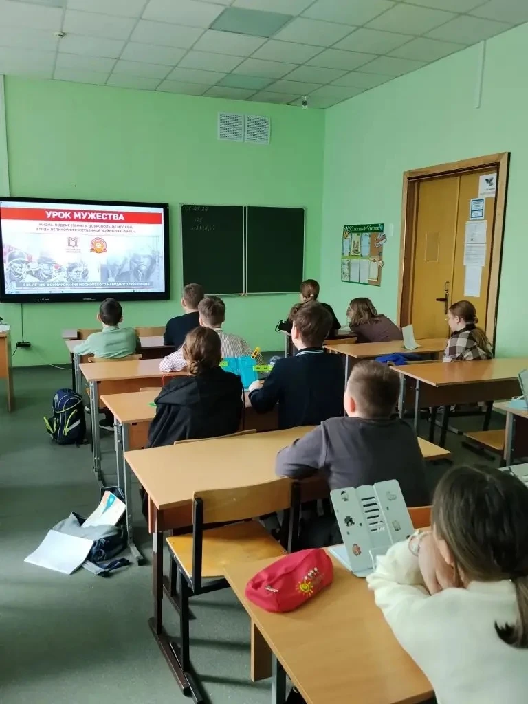 Сегодня, 8 мая 2026 года, тысячи московских школьников и студентов колледжей говорят «Спасибо» тем, 