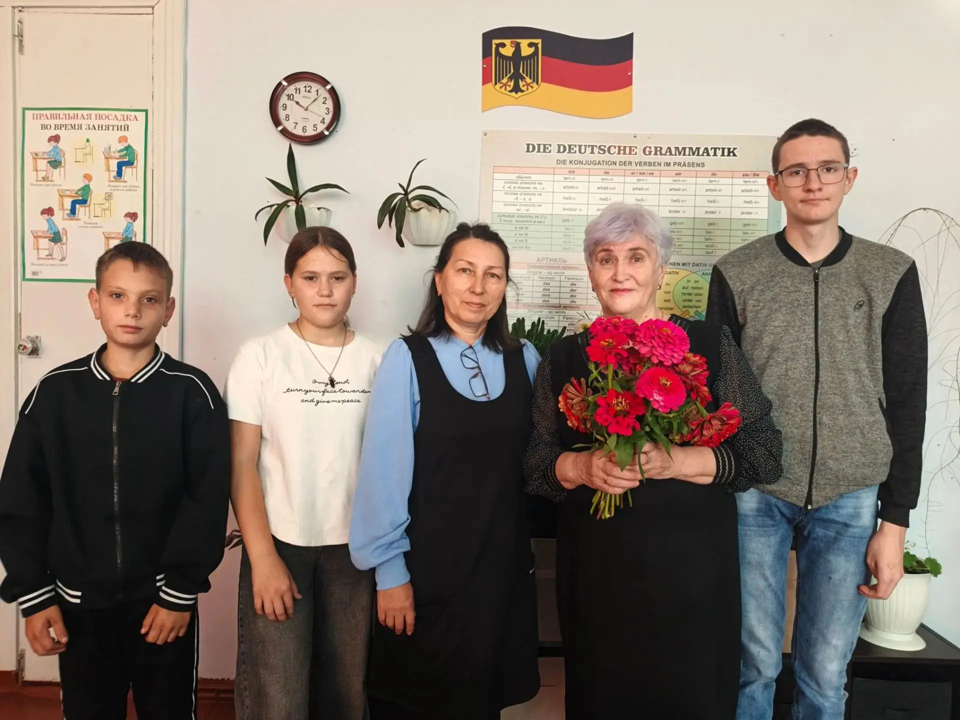 🎉В рамках акции, посвящённой ко Дню зрелости и мудрости, ученики 6-8 классов подготови...