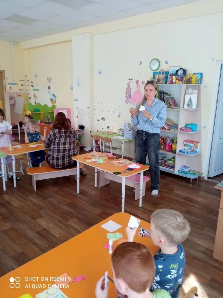 Сегодня в подготовительной к школе группе "Лесная" царила удивительная атмосфера творче...
