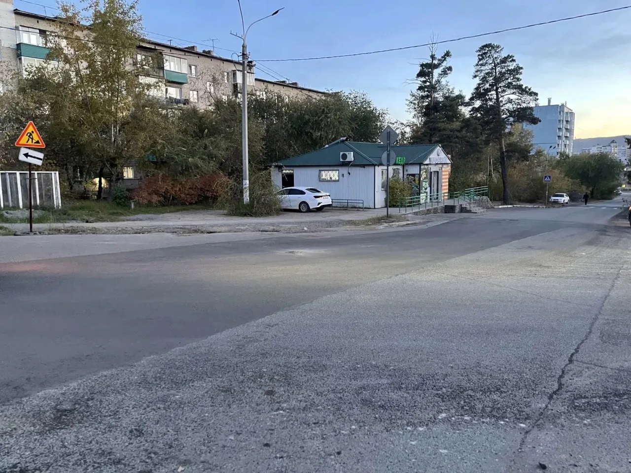 Пока не вмешалась прокуратура: дорогу у стройки детсада в Чите начали чинить