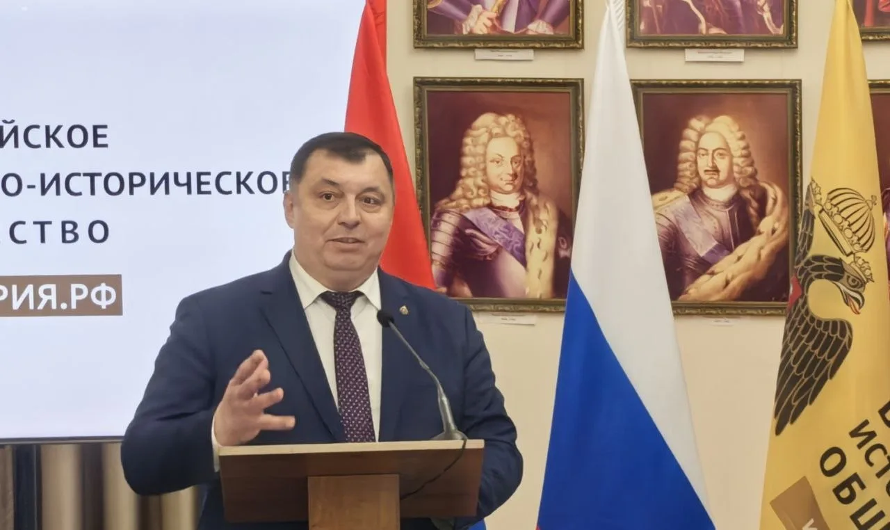🚨 Уголовное дело по 30 эпизодам мошенничества завели против экс‑главы Бондарского района. ⚖️  

📜 