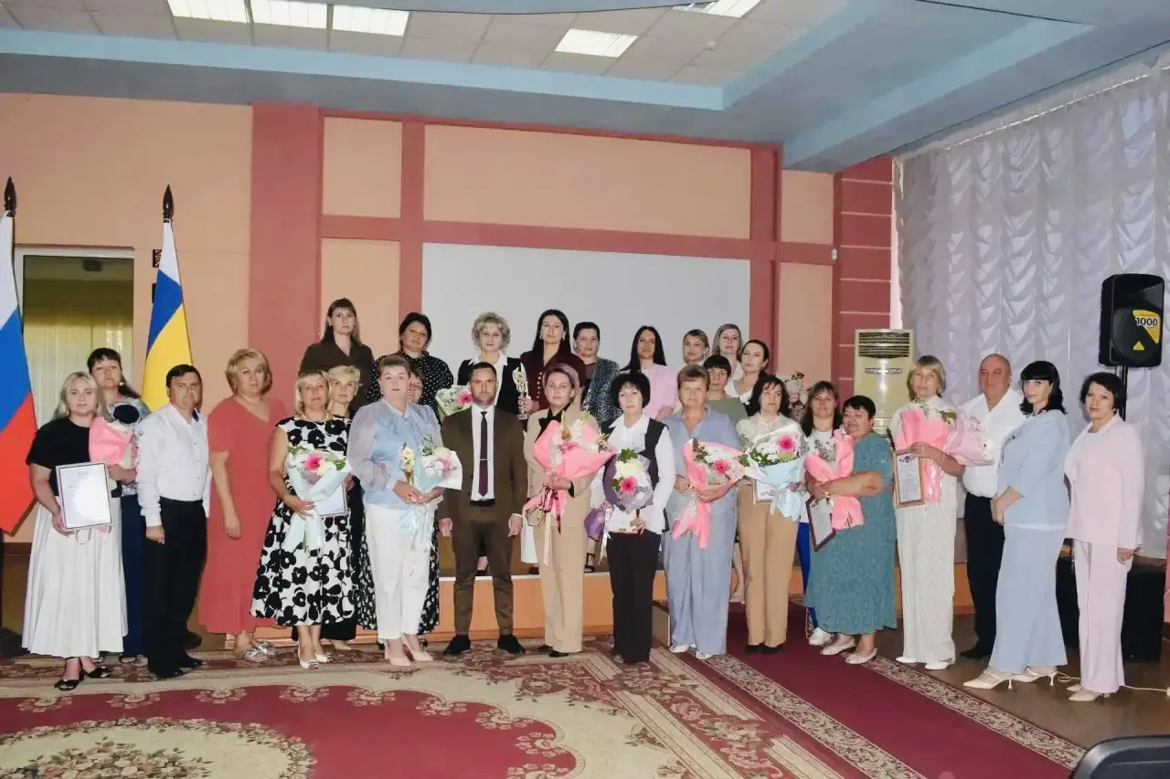 🎉  Августовская конференция — незыблемая педагогическая традиция!