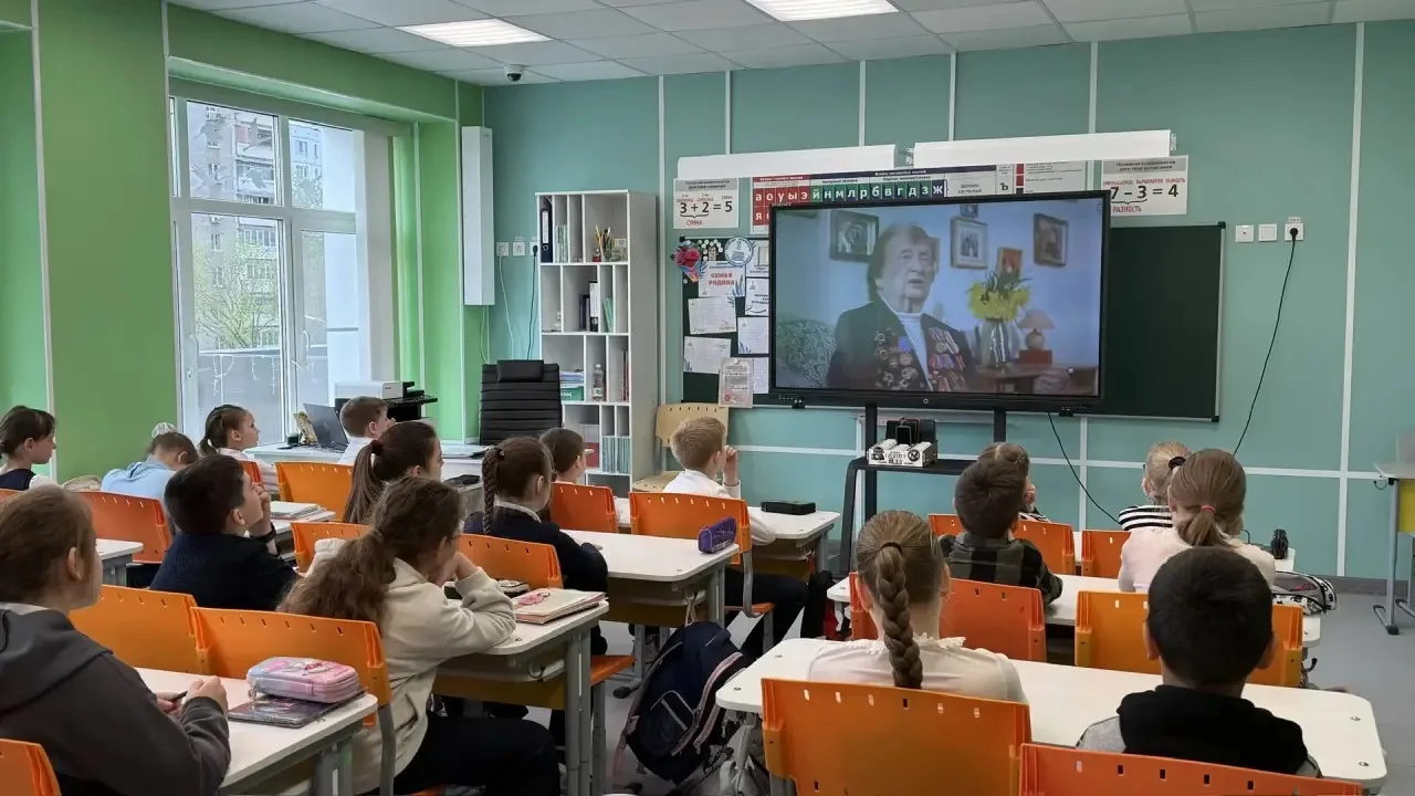 Песни, ставшие свидетелями истории: как прошло занятие «Разговоры о важном» 4 мая 2026 года    Утро 