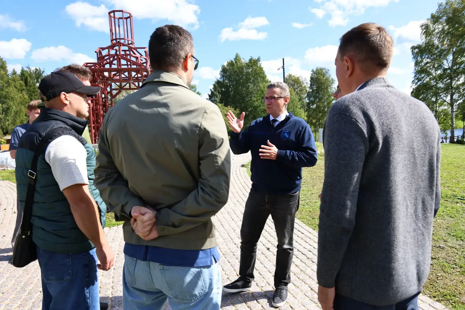 В Ферапонтово продолжается благоустройство парка «Берег Дионисия»