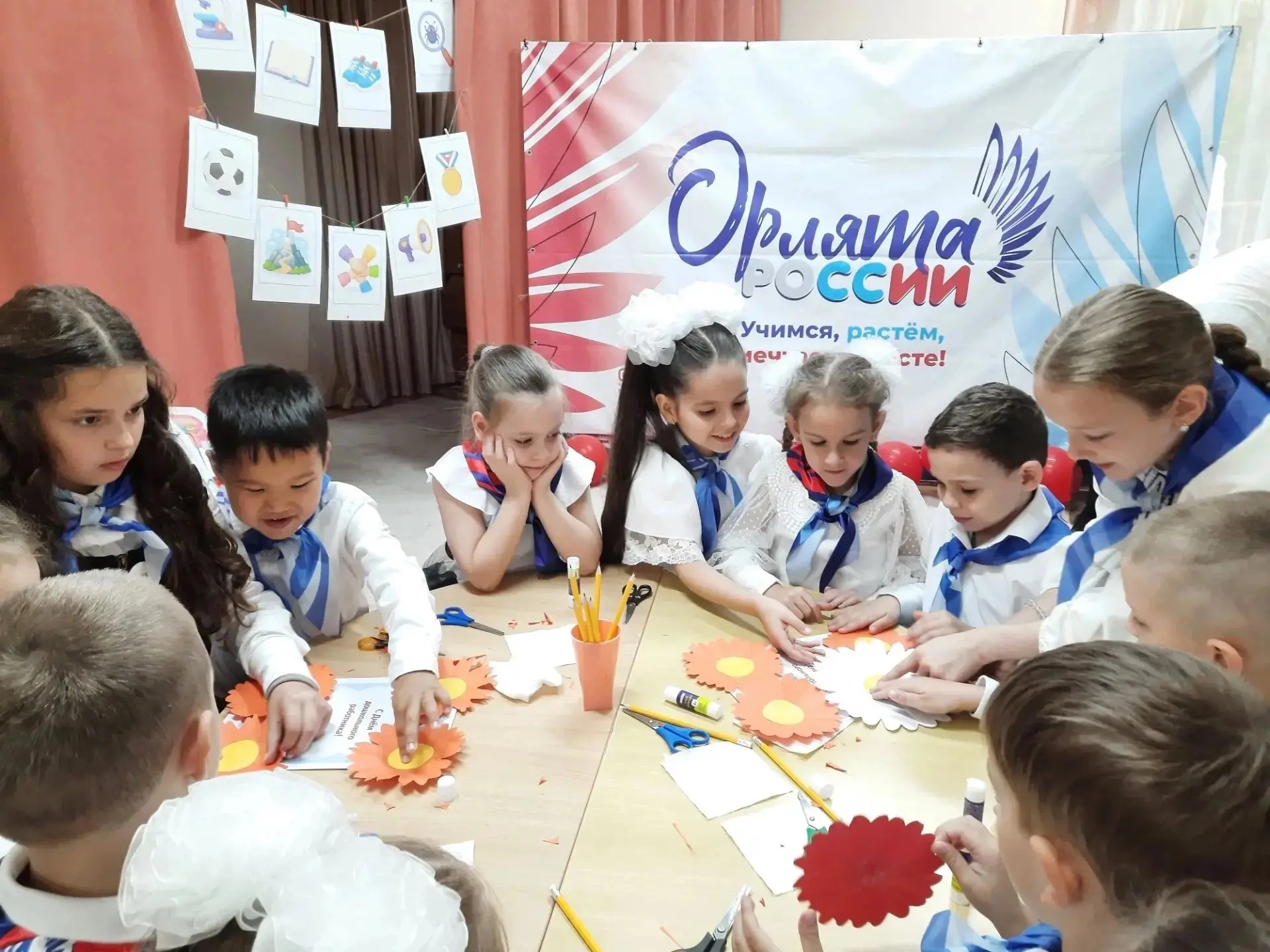 🎉 «Орлята — дошколятам»: доброе дело ко Дню воспитателя! 🎉