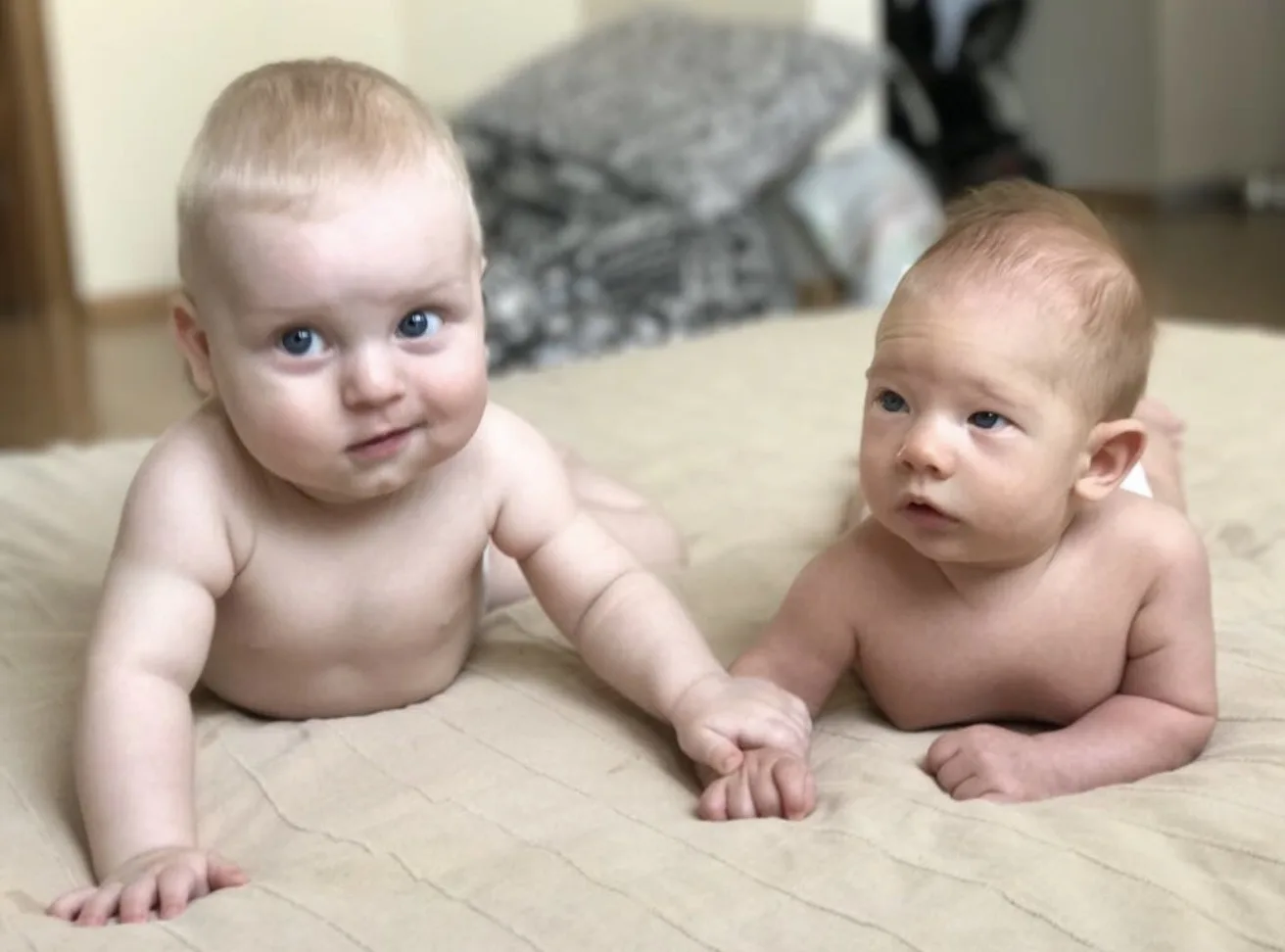 Такие малыши 🥺