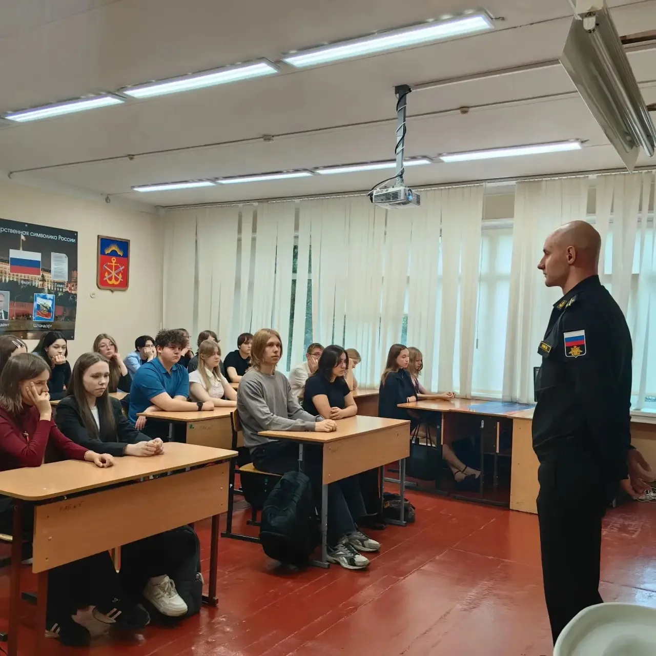 Урок мужества с участием шефов.