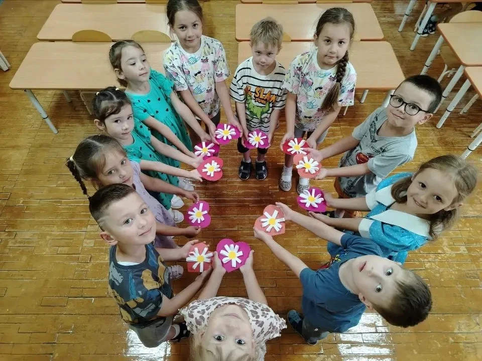 В праздник Дня семьи , любви и верности! 

Педагог: Сафина Зульфира Габитовна
Старшая группа №5
Любо