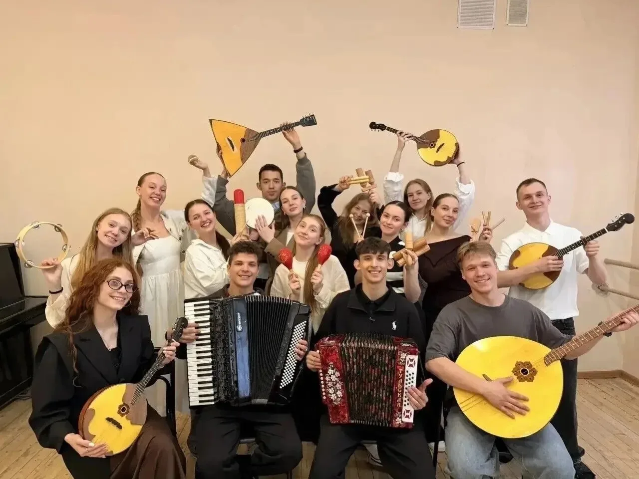 От пианино до деревянных ложек 🎹

В Детских школах искусств Удмуртии появились новые музыкальные ин