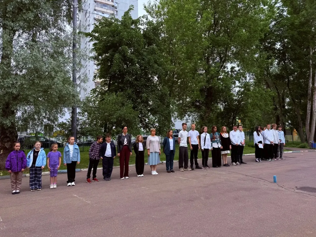 Доброе утро, школа 1095! ☀️  Этот понедельник — особенный для всех учеников, родителей и педагогов н