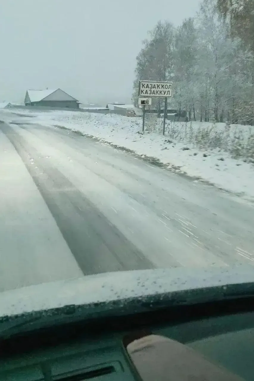 ☃️Башкортстанда кайбер җирдә кар атып уйныйлар, чана шулар, ә каядыр автомобиль юлы ябыла