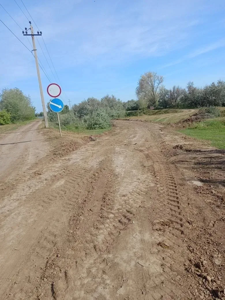На этой неделе специалисты ЖКХ района завершили  работы по улучшению дорожной инфраструктуры в сельс