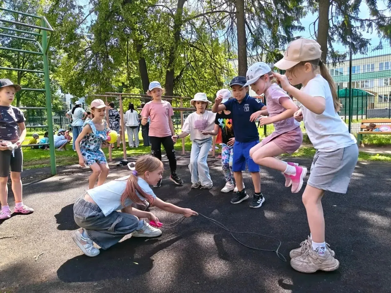 ☀️ Лето, солнце и бесконечное детское счастье! ✨

Именно так можно описать наш день в лагере «Сказка