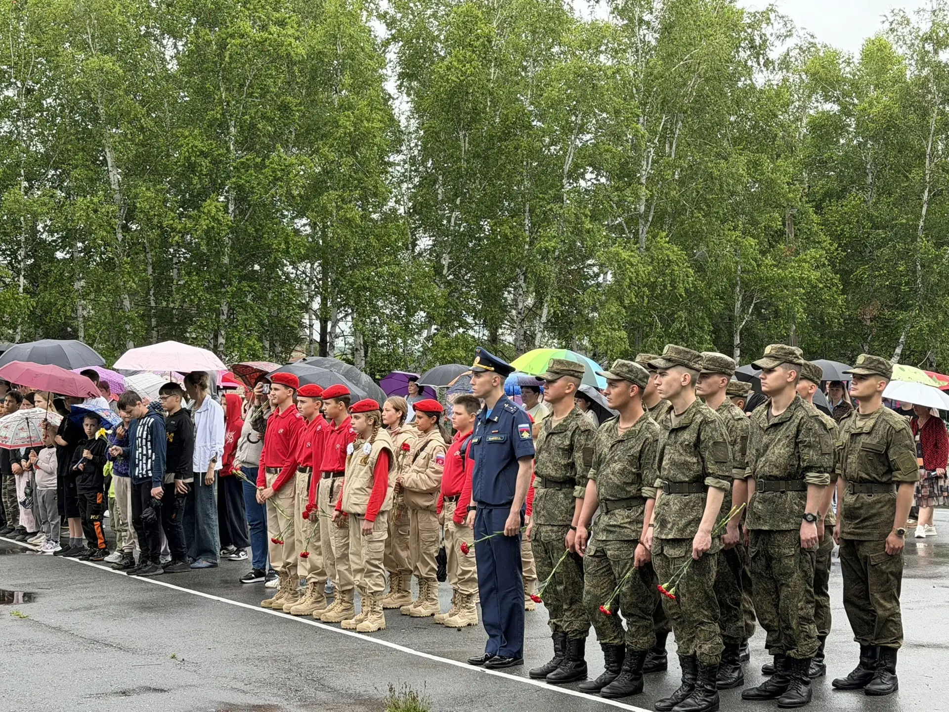 22 июня: День памяти и скорби

Сегодня, 22 июня, на центральной площади села Яковлевка состоялся пам