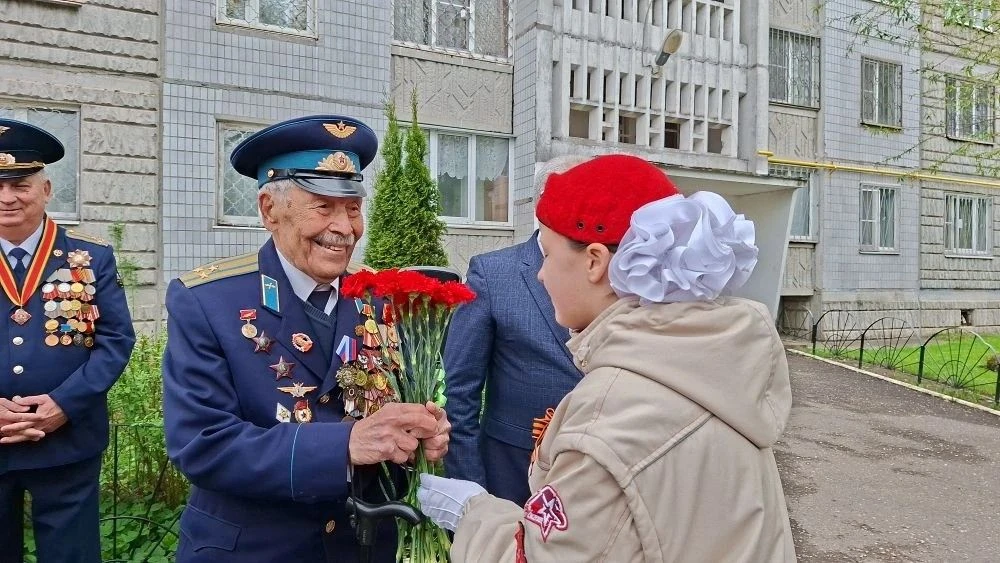 ✅В канун великого дня, Дня Победы, 8 мая, юнармейцы отряда " Ястреб" приняли участие в Параде Победы