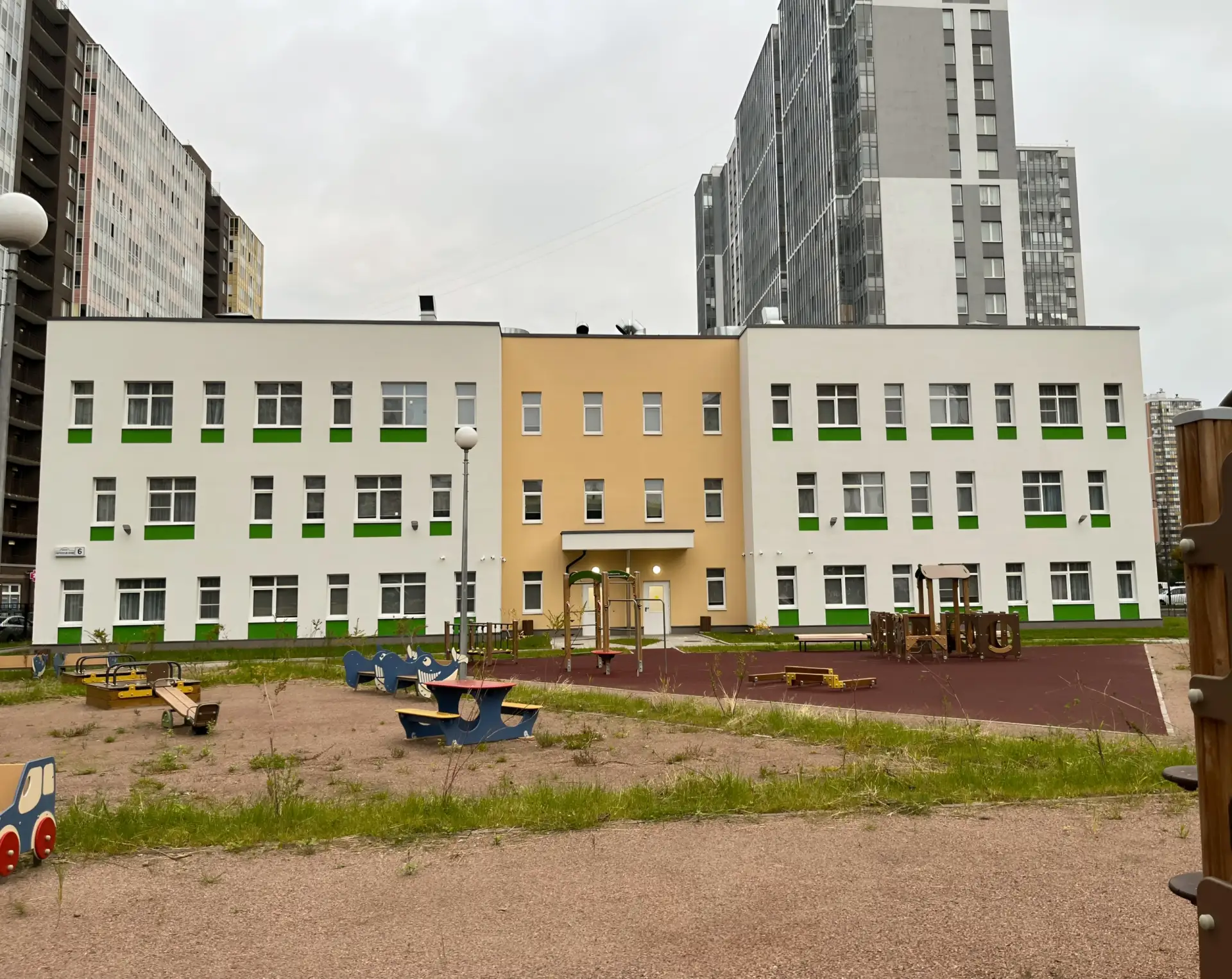 📍 МОБУ «СОШ «Кудровский ЦО №2», дошкольное отделение №4 (Европейский 6)