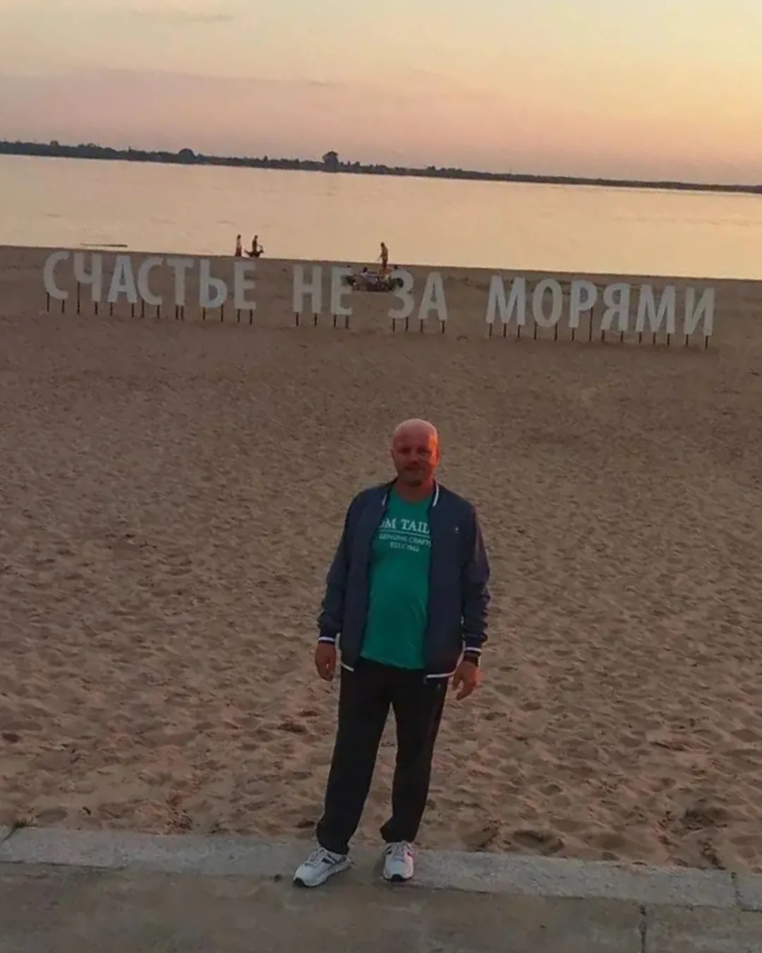 Искупаться в Белом море можно не только в отпуске, но и по дороге на вахту. А что для э...