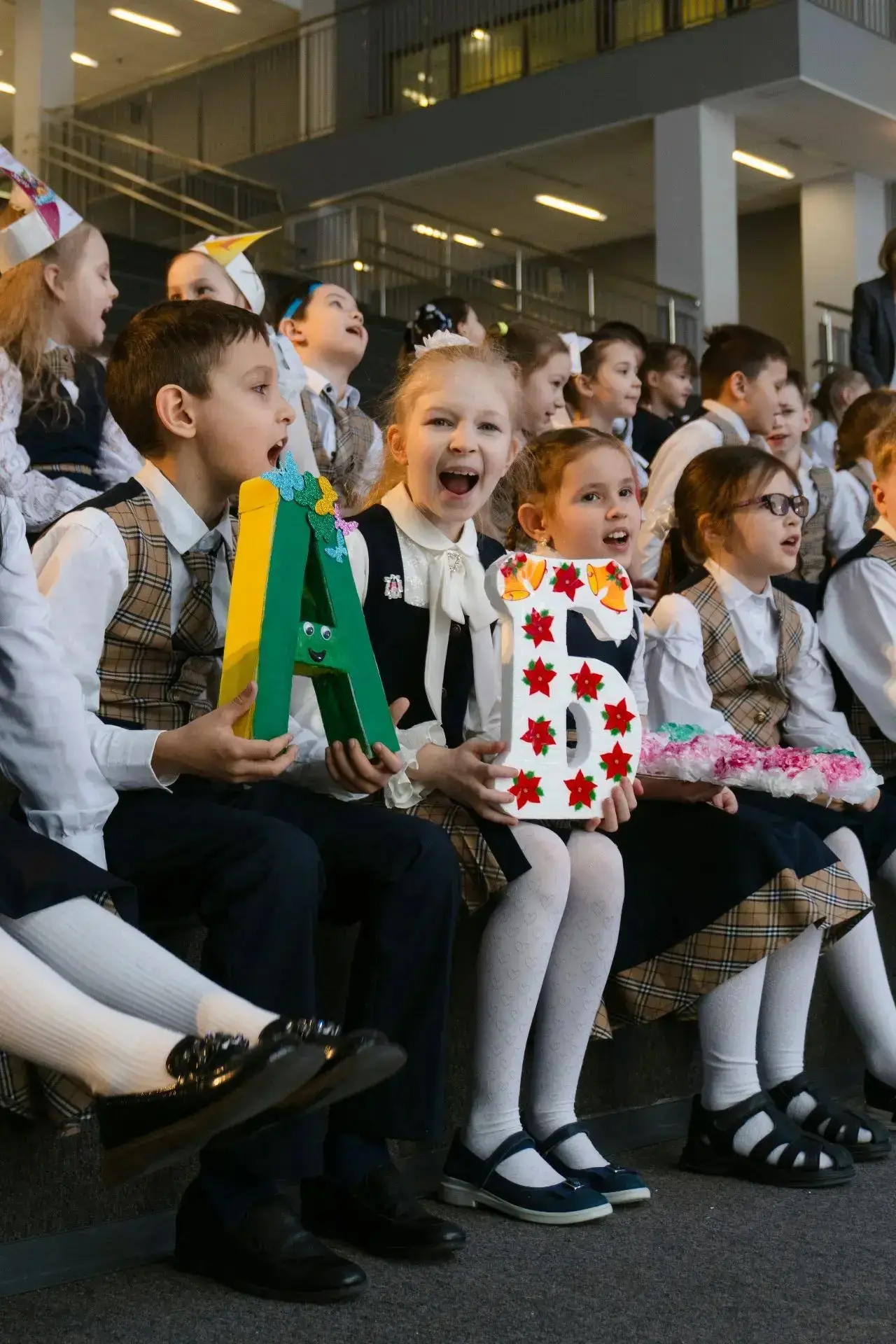 📕Миссия «Азбука» выполнена!  У нас важная новость! Наши первоклассники сегодня дали бой 33 буквам и…
