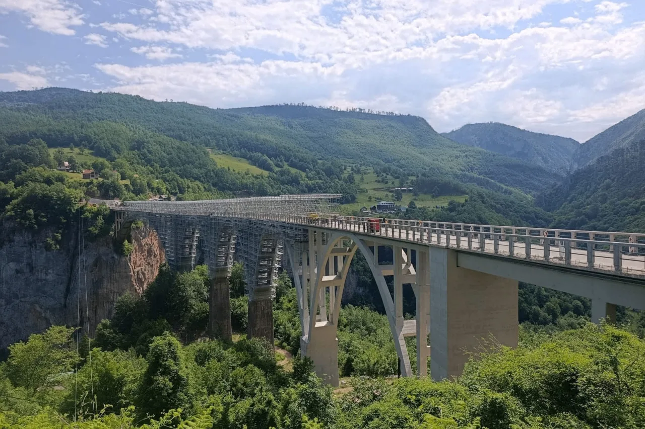 🇲🇪 В Черногории почти на три месяца закроют знаменитый мост Джурджевича.