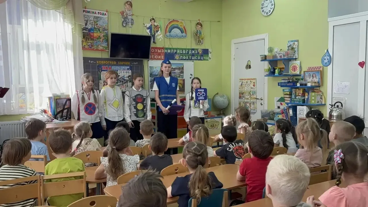 НАШИ #ЮИД #БезопасностьДорожногоДвижения #ШкольнаяЖизнь  Отряд ЮИД «Зелёная Волна» МАОУ «СОШ №10» пр