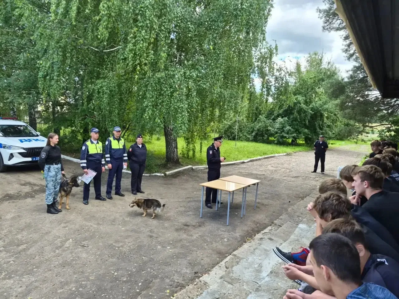 В лагерь труда и отдыха