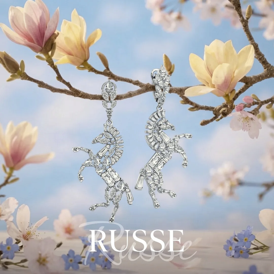 Стильные серебряные серьги с фианитами из коллекции RUSSE (с франц. — «РУССКИЙ») — гимн...