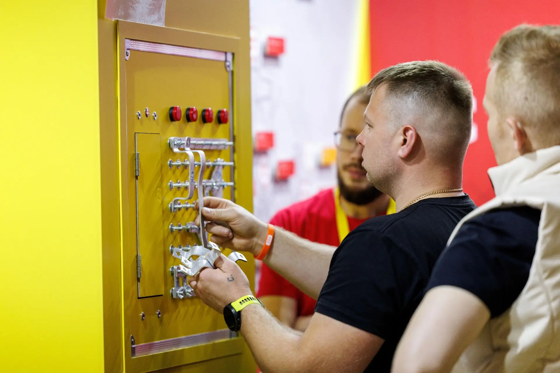 ⚡️ 20 августа «Петрович» примет участие в профессиональном Слете Электриков!