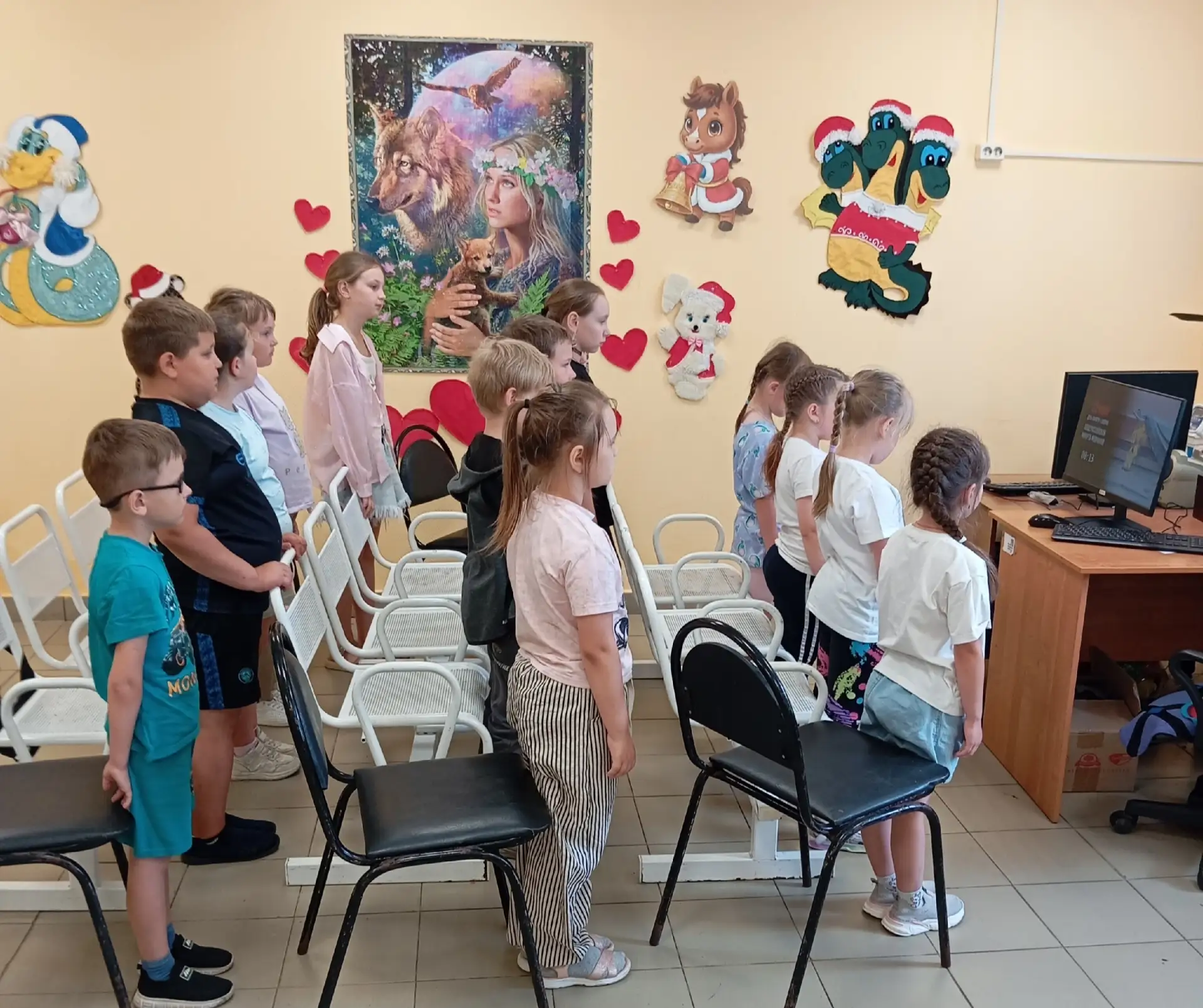Ребята, посещающие наш Центр, приняли участие во всероссийской акции «Минута молчания» ...
