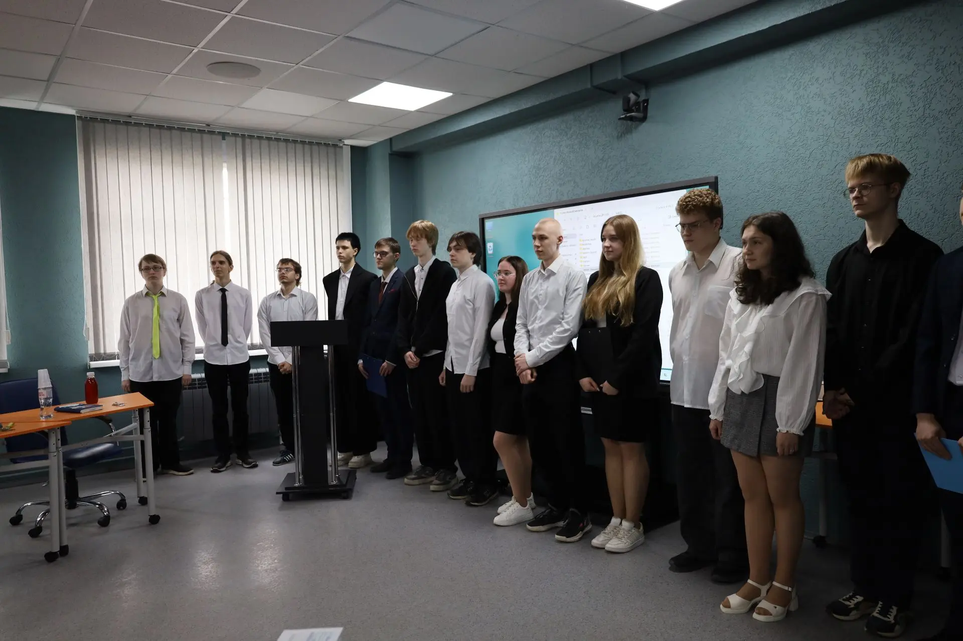 🎓 Защиты дипломных проектов продолжаются!

#прямосейчас в КФ МАУ свои работы представляют студенты 