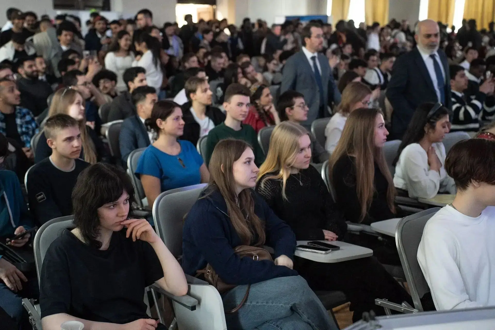 🌍 Международный студенческий фестиваль «Моя страна» в МАДИ: единство культур и дипломатический диало