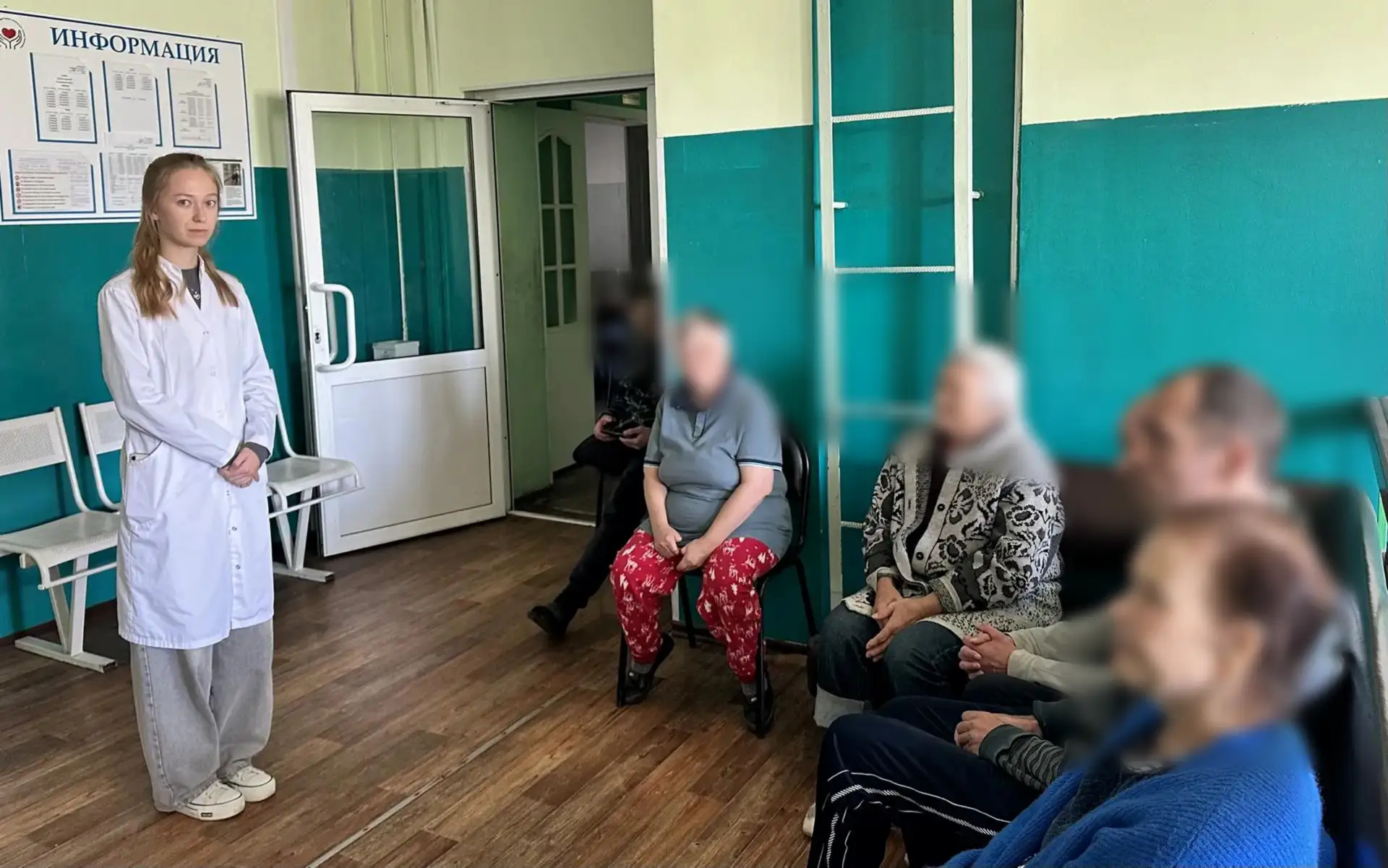 В ГАУ «Кемеровский центр социальной адаптации населения» Заводского района врачи психиа...