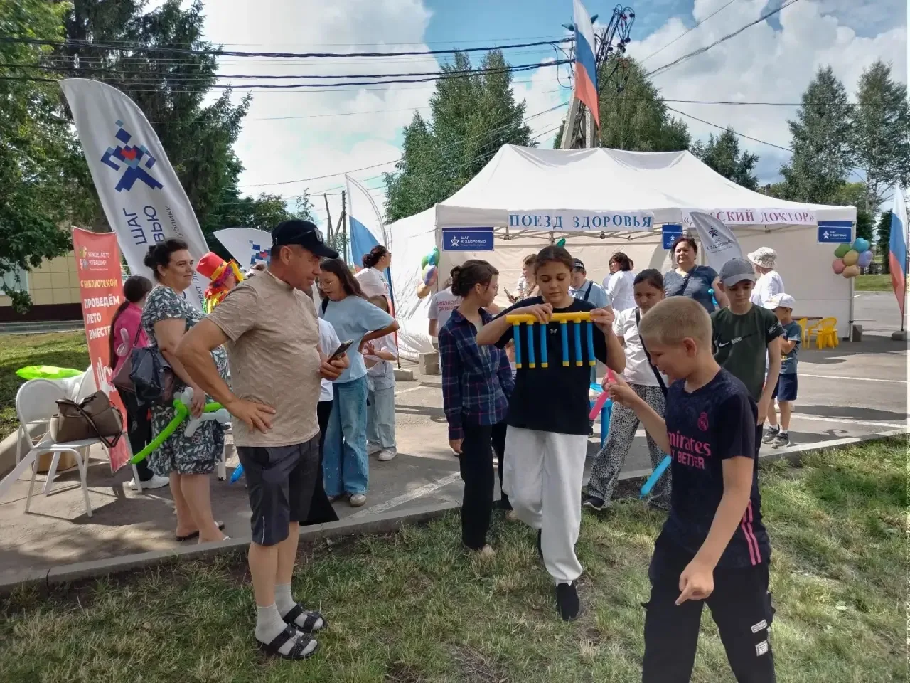 💢«Поезд здоровья» - «Детский доктор» приехал в Батырево!

Сегодня в на площадке районной больницы д