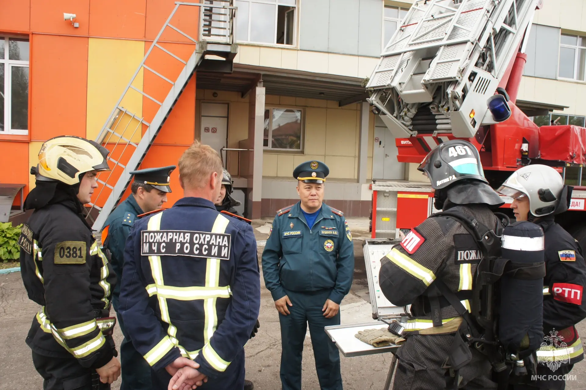🚒 Пожарно-тактические учения прошли в московской школе