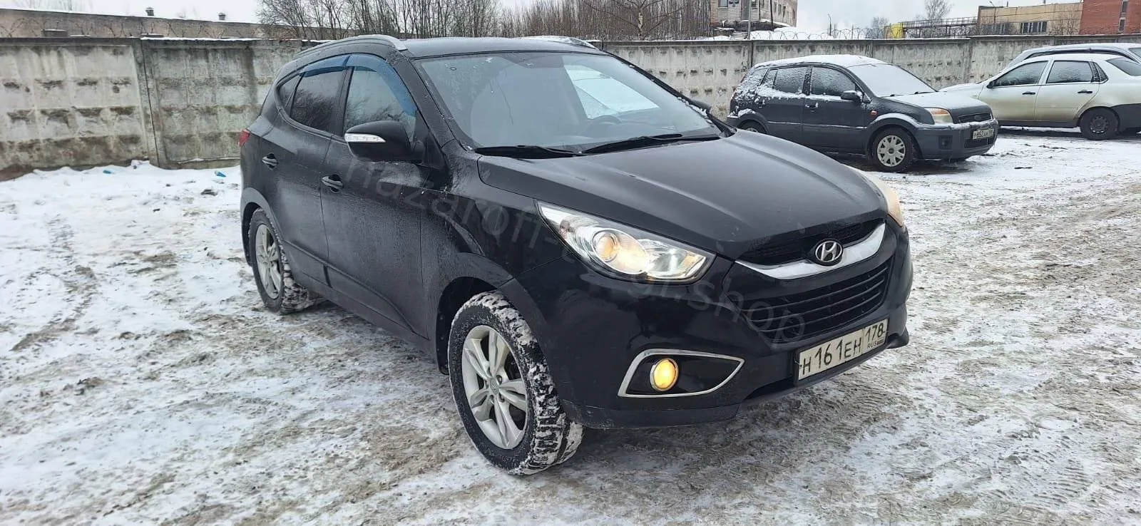 Выставленный на торги автомобиль Hyundai ix35 в Санкт-Петербурге реализуется посредством публичного 