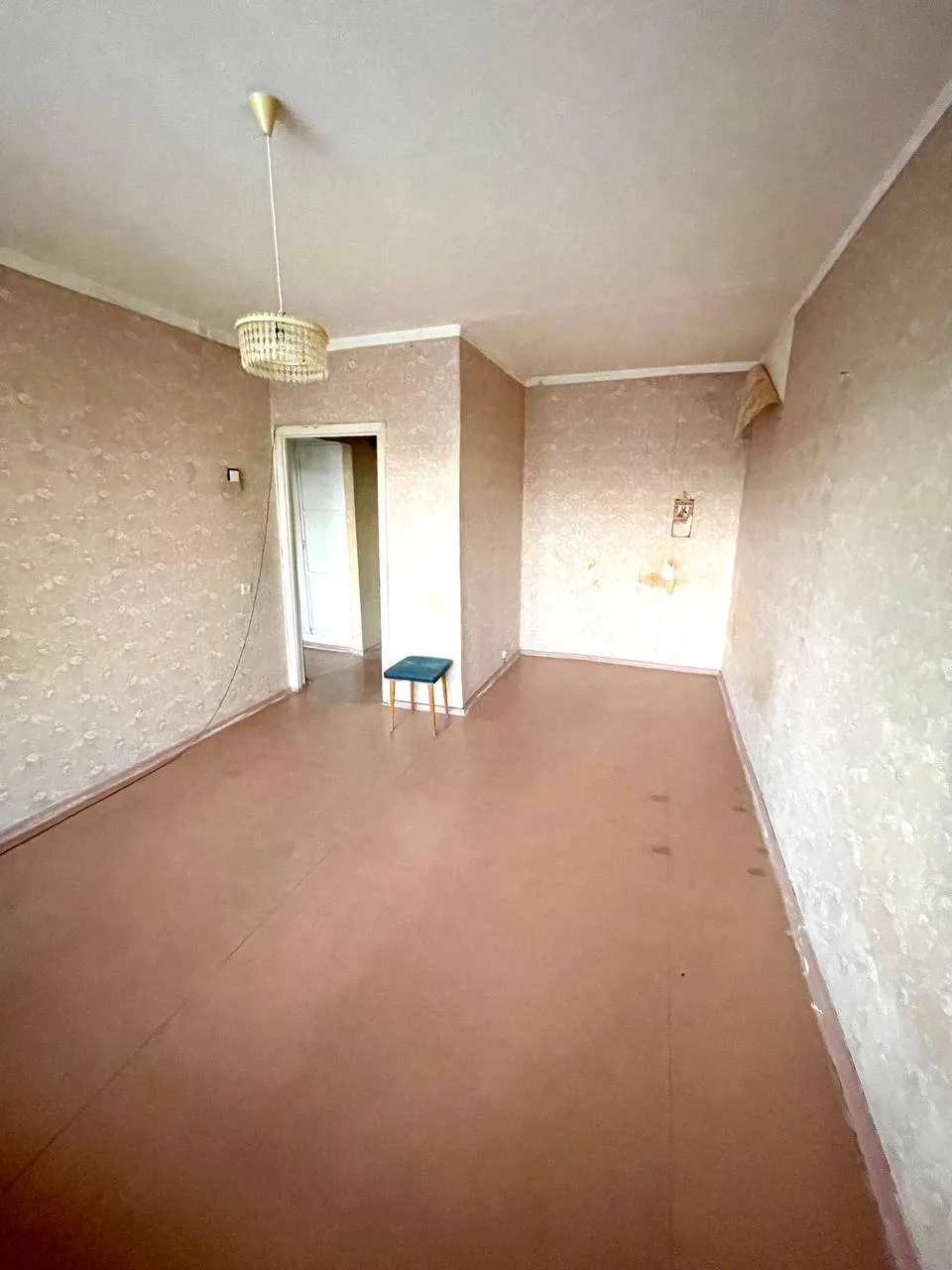 ID:1917813
🌞 Продается 1к квартира с Автономным отоплением на кв. Мирный (Артемовский район)

📐 Пл