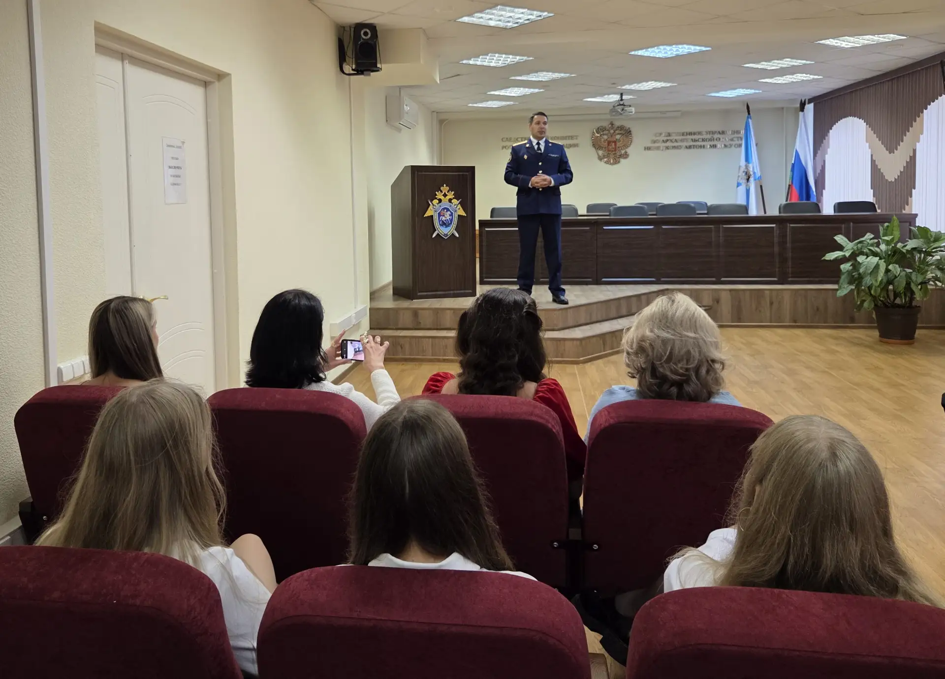 В День знаний состоялось открытие новых кадетских классов Следственного комитета Россий...