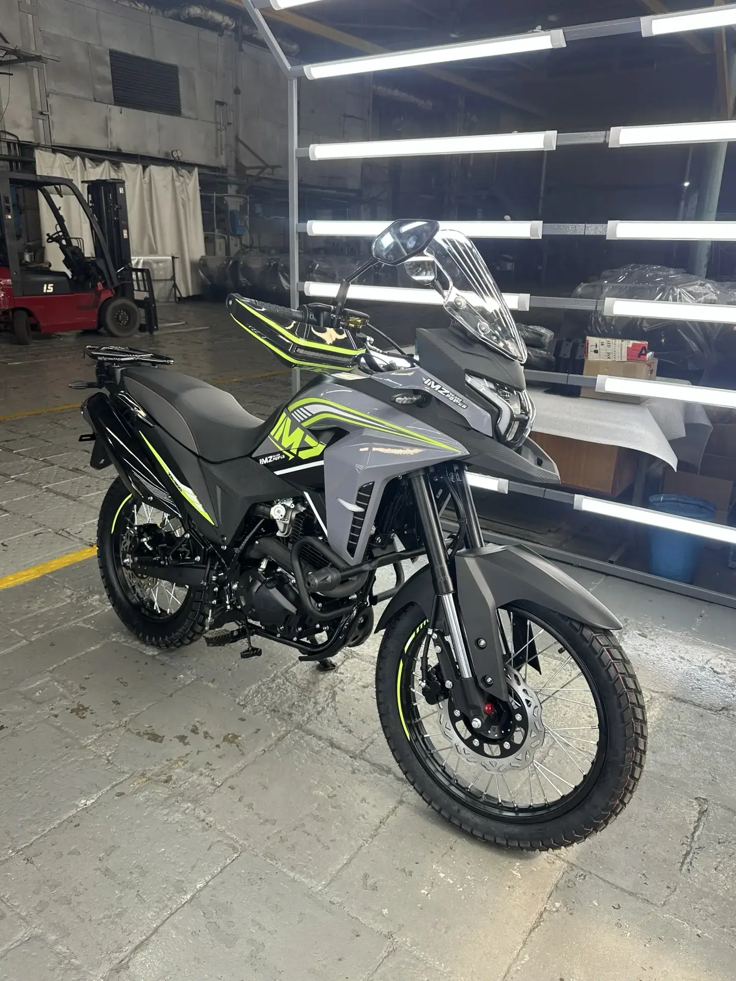 Первый коммерческий IMZ-XR300 сошёл с конвейера.

На производстве ПК ИМЗ выпущен первый коммерческий