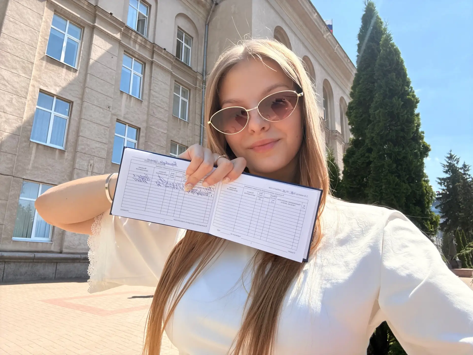 👨‍🎓👩‍🎓От сессии до сессии живут студенты весело!

А у ребят из Курского ГАУ настроение на +5 даж