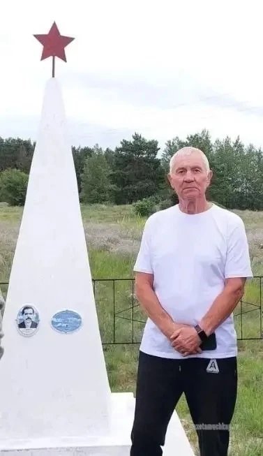 ❤️‍🔥❤️‍🔥 Герой Нижнего Чуева: один человек чтит память павших всего села

В мучкапском селе Нижнее
