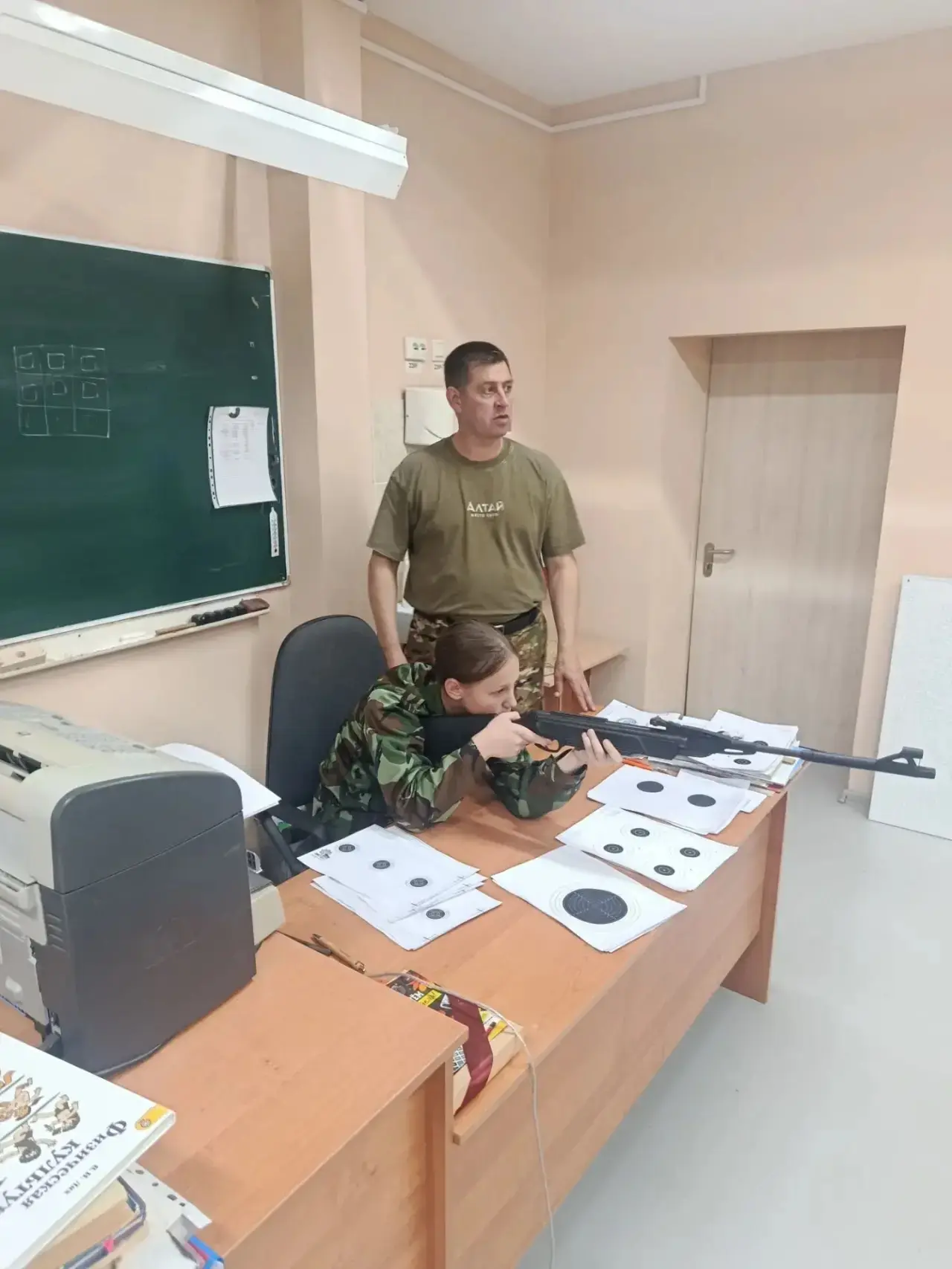 🎯Первые мишени и яркие эмоции: как прошло занятие по НВП в Бобровке!
